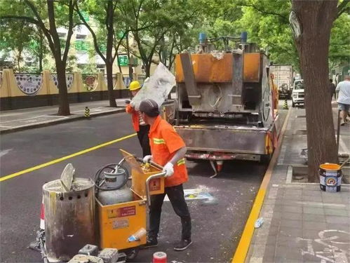 石景山優(yōu)化校園周邊交通標(biāo)線，全力打造“放心上學(xué)路”